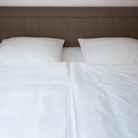 Komárno A7 Apartments מראה חיצוני תמונה