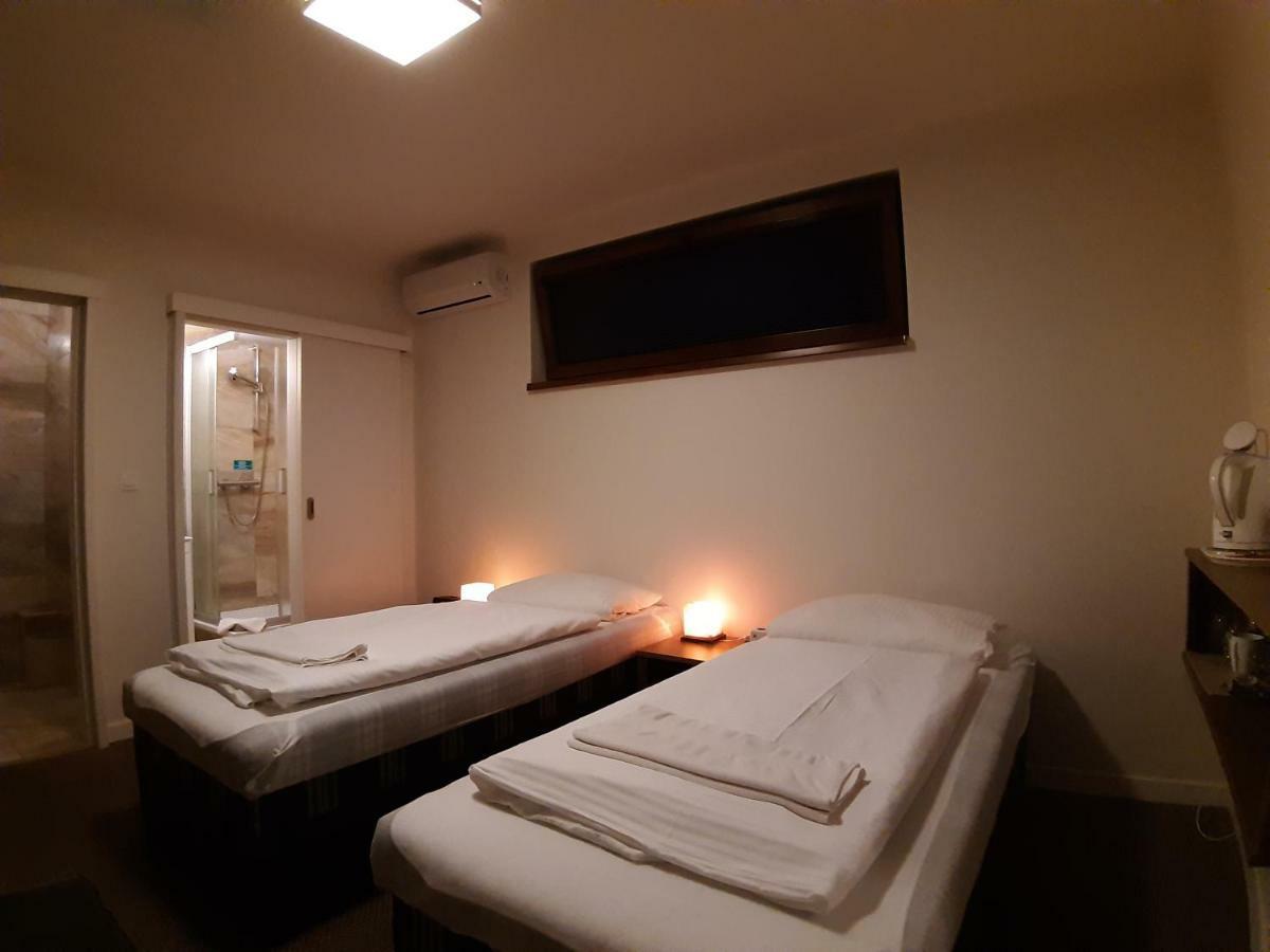 Komárno A7 Apartments מראה חיצוני תמונה